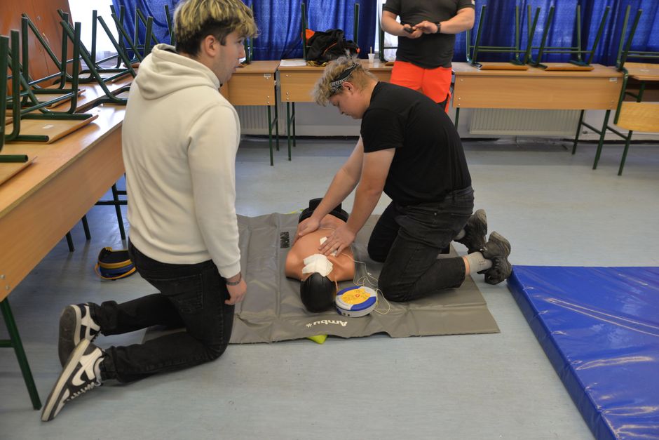 The Essential Guide to Cardiopulmonary Resuscitation (CPR)