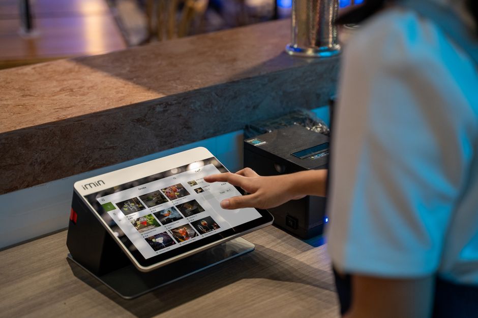 Transforming Your Restaurant Operations with a POS System