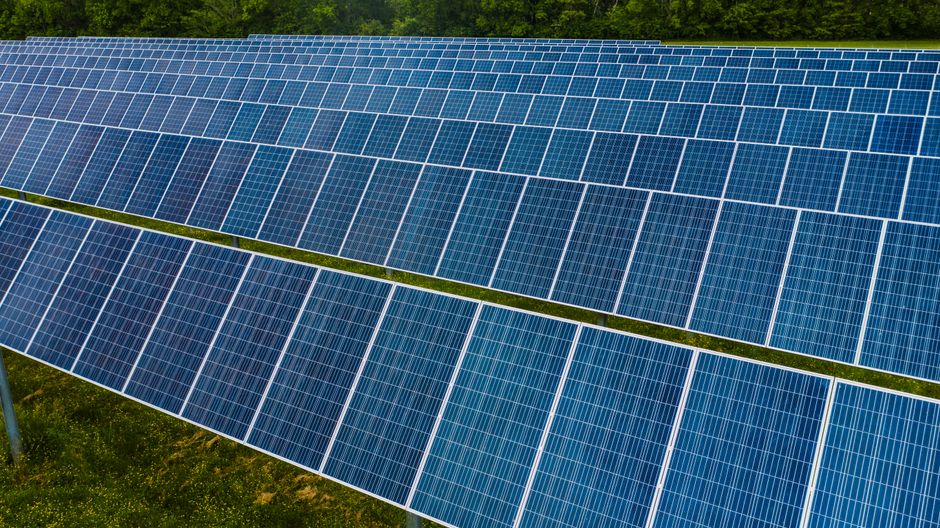 La Revolución de los Paneles Solares Industriales