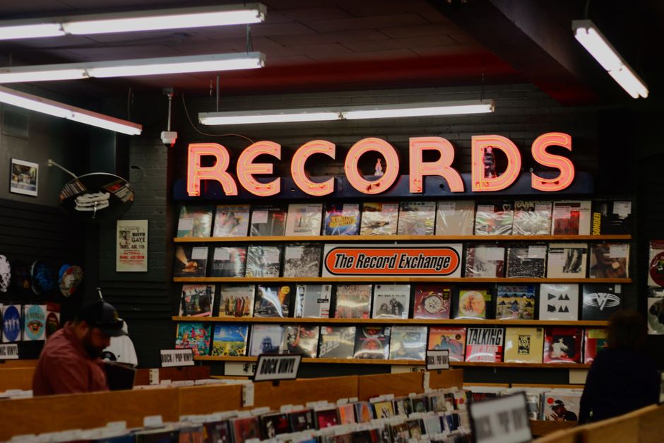 The Rise of Vinyl Sign Companies: Transforming Branding and Advertising