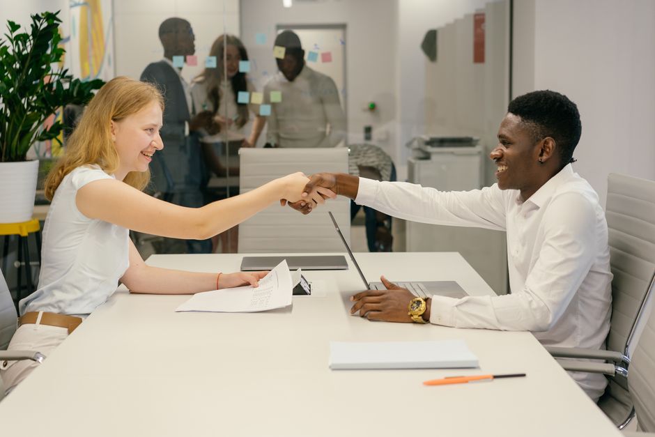 Navigating the Benefits of Outplacement Services for Employers and Employees