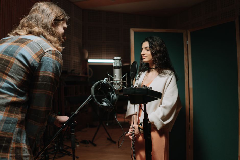 Unlocking Creativity: The Essential Guide to Recording Studio Rentals